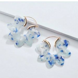 BOGO Free!💥 Boho Acrylic Lotus Bloom earrings